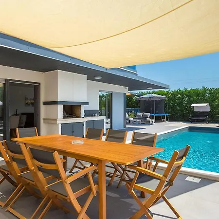 Radosi Holiday home *