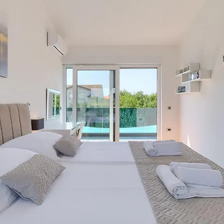 Holiday home Radosi *